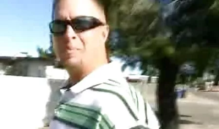 El maestro le animó a videos pornografia tener a sí mismo después de despertar al estudiante