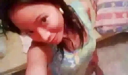 Tetas grandes aplastar los dedos se conejox xxx masturba