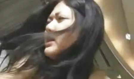 Tres grandes pollas follando sexo casero amateur morena