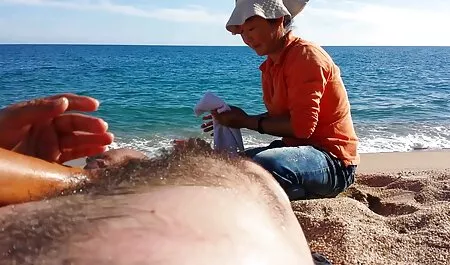 Chica se ríe después de videos xxx zorras anal ver hace que su cara todos