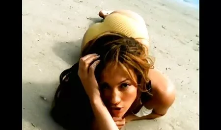 Morena en piercings en el sofá de mierda videos prono gratis