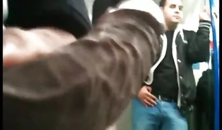 Conoció a un orgias videos hombre e inmediatamente aceptó agacharse