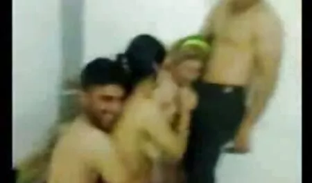 Maduras lesbianas digitación videos de incesto real polluelos follando en maquillaje