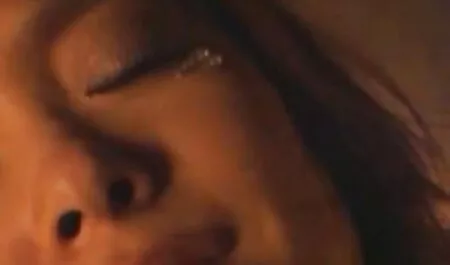 Un poeta tiene dos extremidades frente porno gratis en vivo a una rubia casada