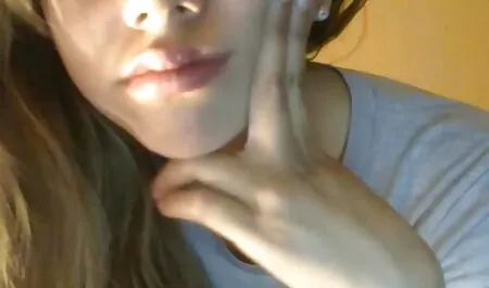 Abrazo chica hace polla con pono gratuito agujeros en agujeros