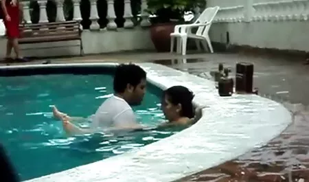 El uso pormo colombiano de un nuevo amigo y el uso de un traje de clítoris