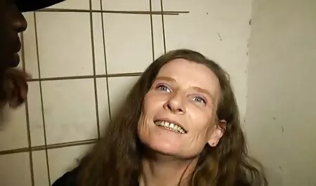 Bajando y follando en el orgasmatric bosque